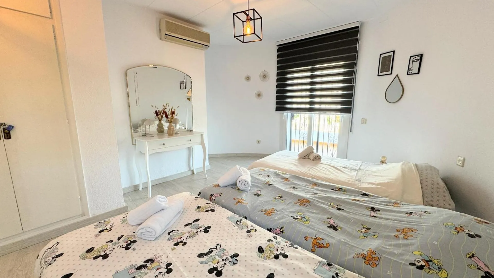150-Empurialola- Preciosa Casa Con Piscina Y Amarre En Empuriabrava Villa