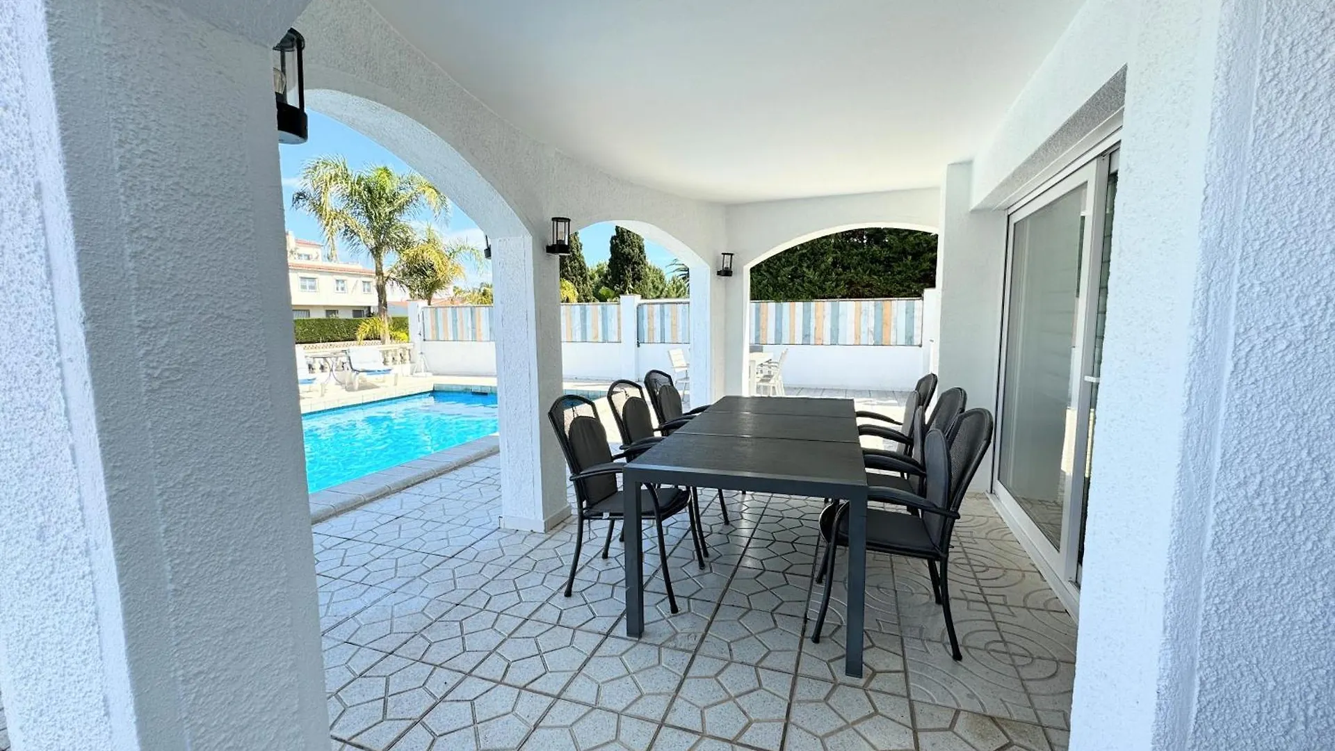 150-Empurialola- Preciosa Casa Con Piscina Y Amarre En Empuriabrava Villa