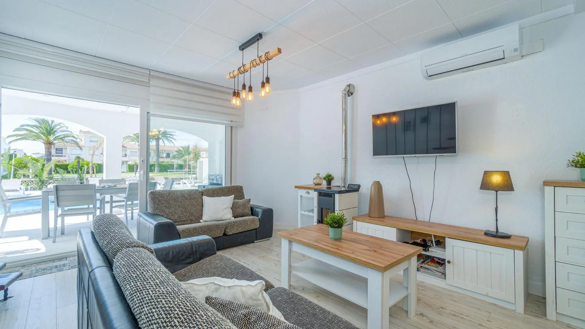 Вилла 150-Empurialola- Preciosa Casa Con Piscina Y Amarre En Эмпуриабрава